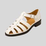 Demeter™ - Zárt szandál elegáns csattal.