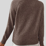 Fédra™ - Elegáns kötött pulóver gyöngyös részletekkel