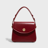 Szonja™ - Strukturált válltáska lakkbőrből