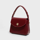 Szonja™ - Strukturált válltáska lakkbőrből