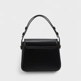 Szonja™ - Strukturált válltáska lakkbőrből