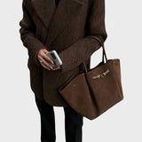 Patricia™ - Velúr kézitáska